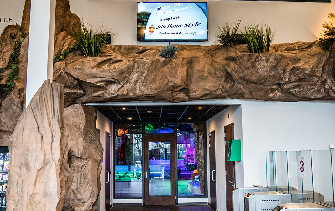 Digital Signage schermen in bedrijfsomgeving – innovatieve totaaloplossing 2025 van Marketing in Beeld